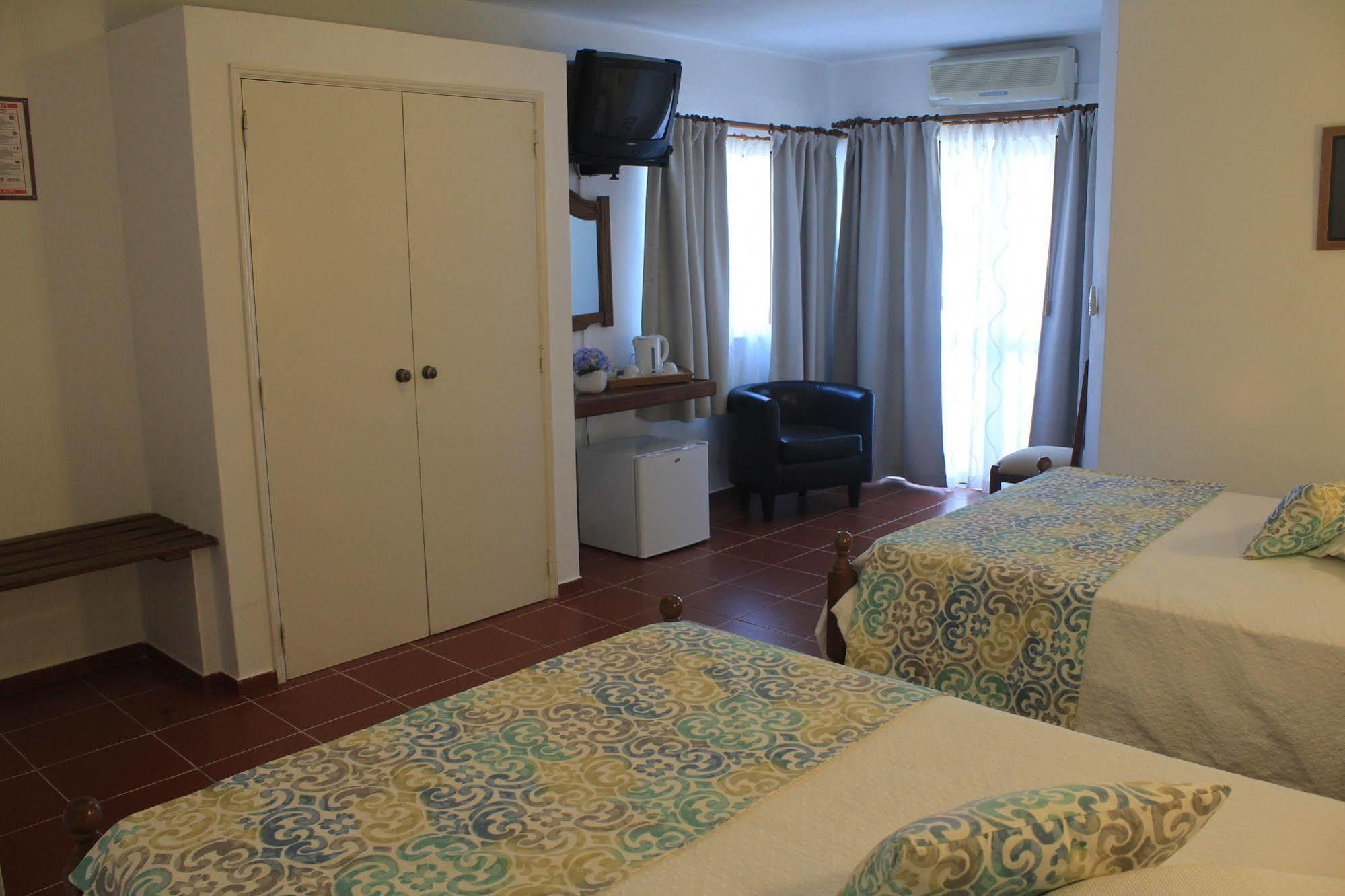 Bed and Breakfast Manta Guest à Manta Rota Extérieur photo